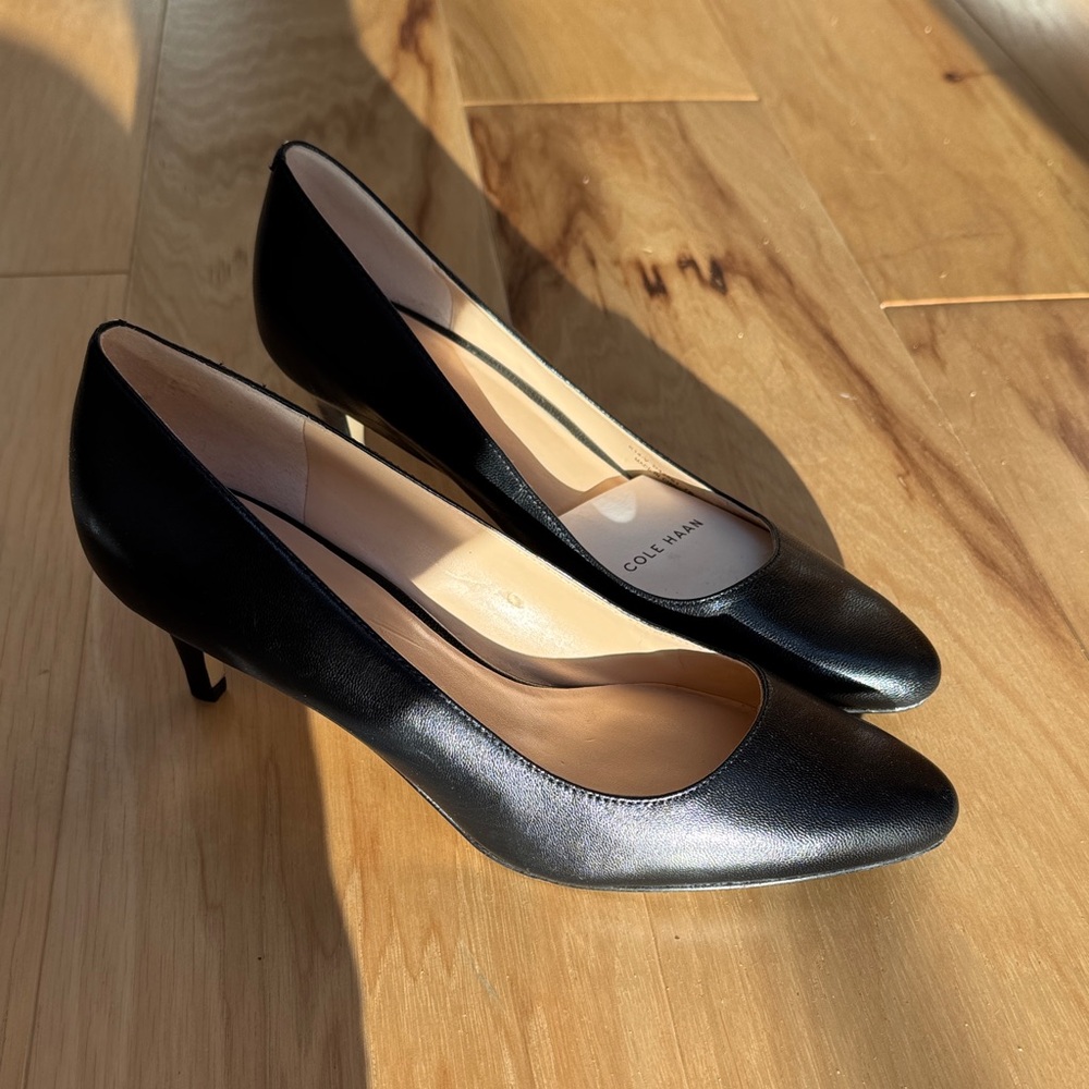 Cole Haan Women's Black Leather Heels - Size 7B - NWT